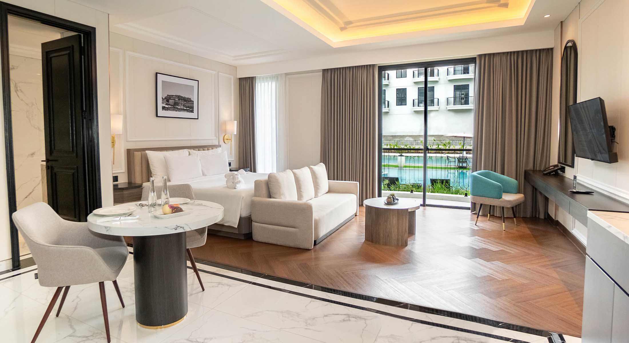 Junior Suite Pool View