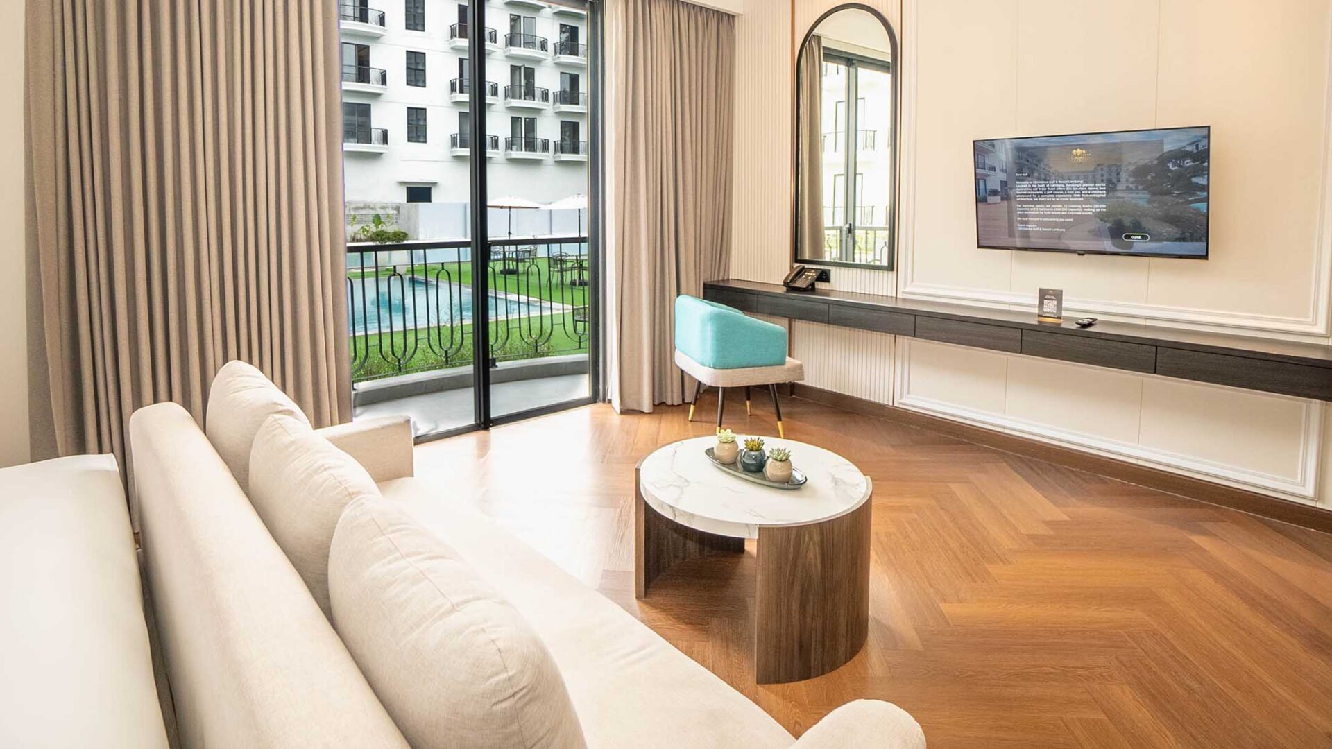 Junior Suite Pool View