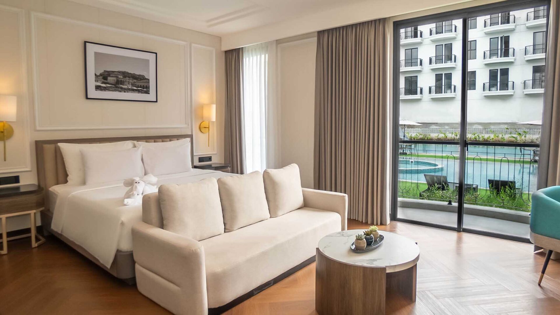 Junior Suite Pool View