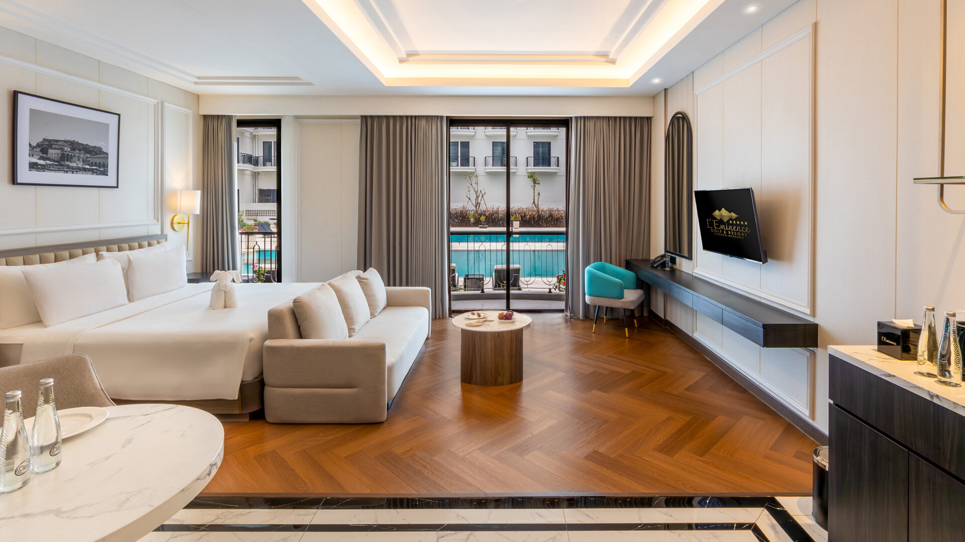 Junior Suite Pool View